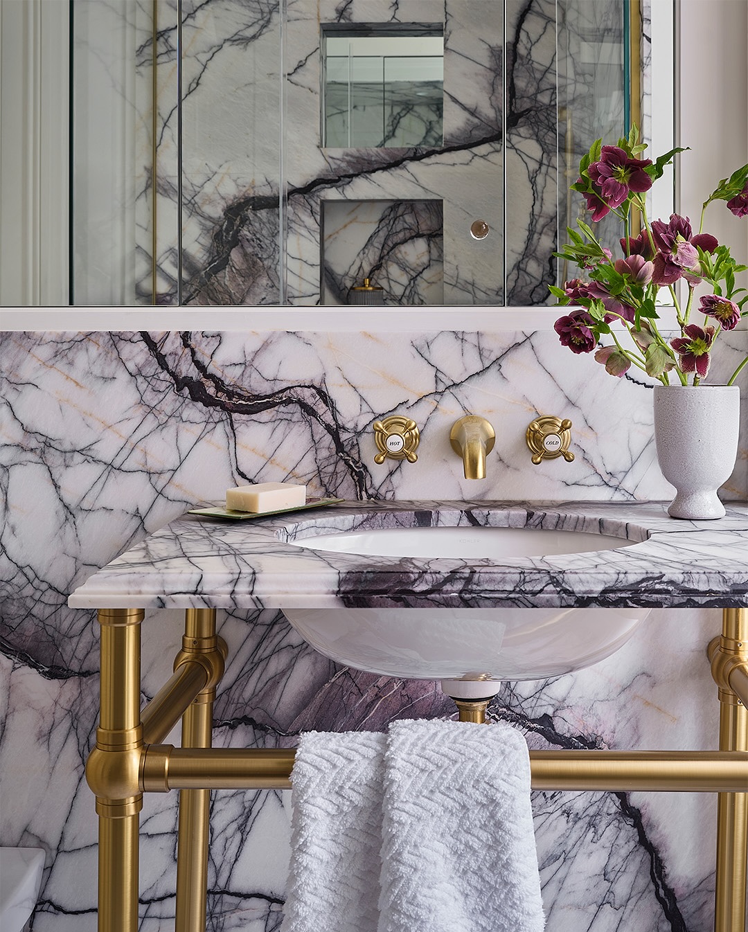 Designer : taste designPhotographer: Kyle J Caldwell