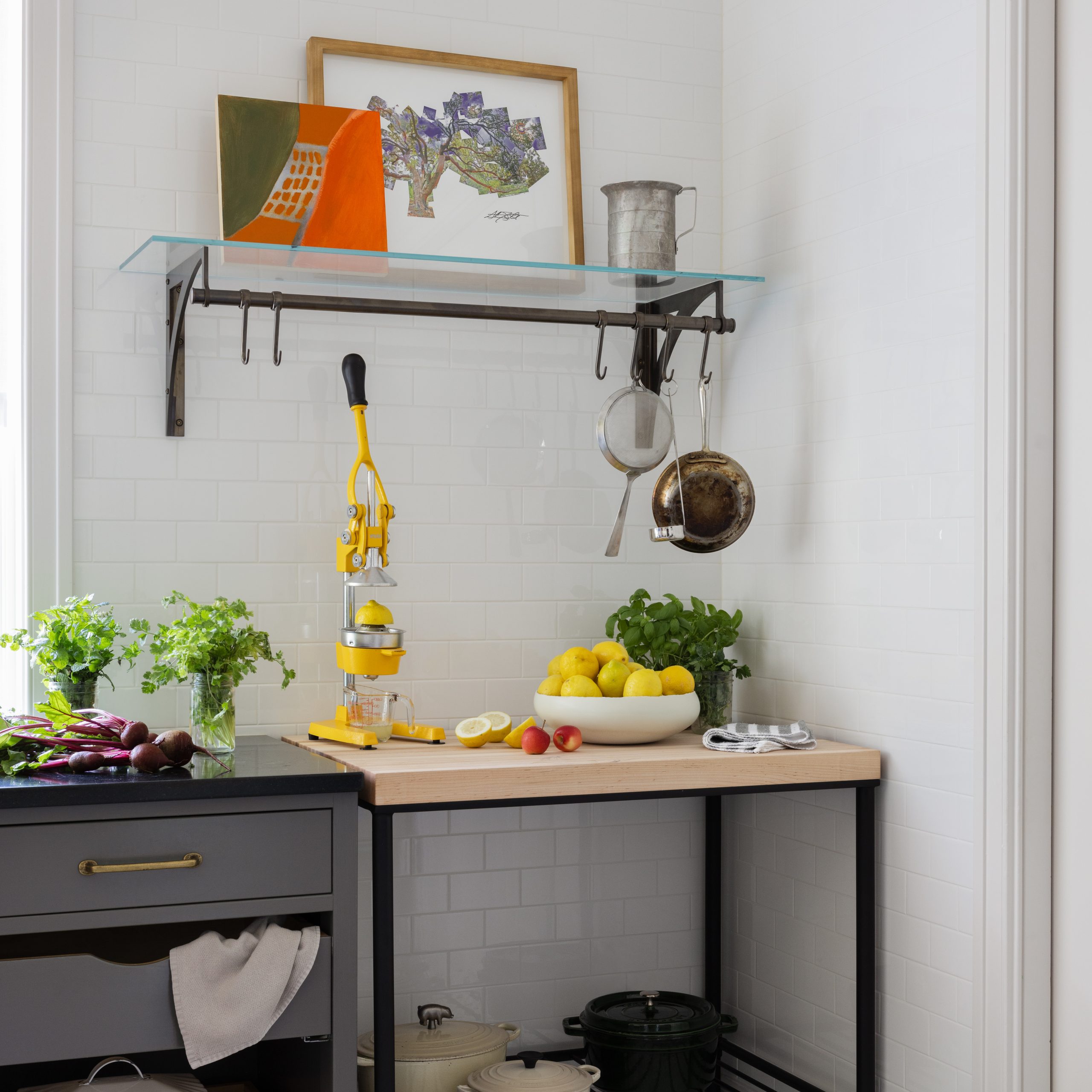 link to bracket shelving