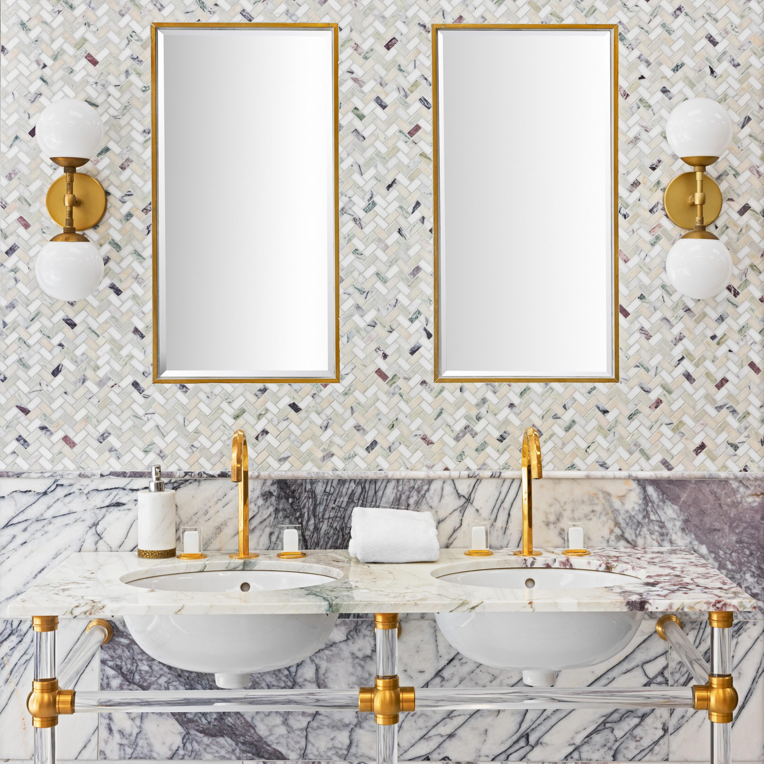 Gin Fizz and Lilac Bathroom