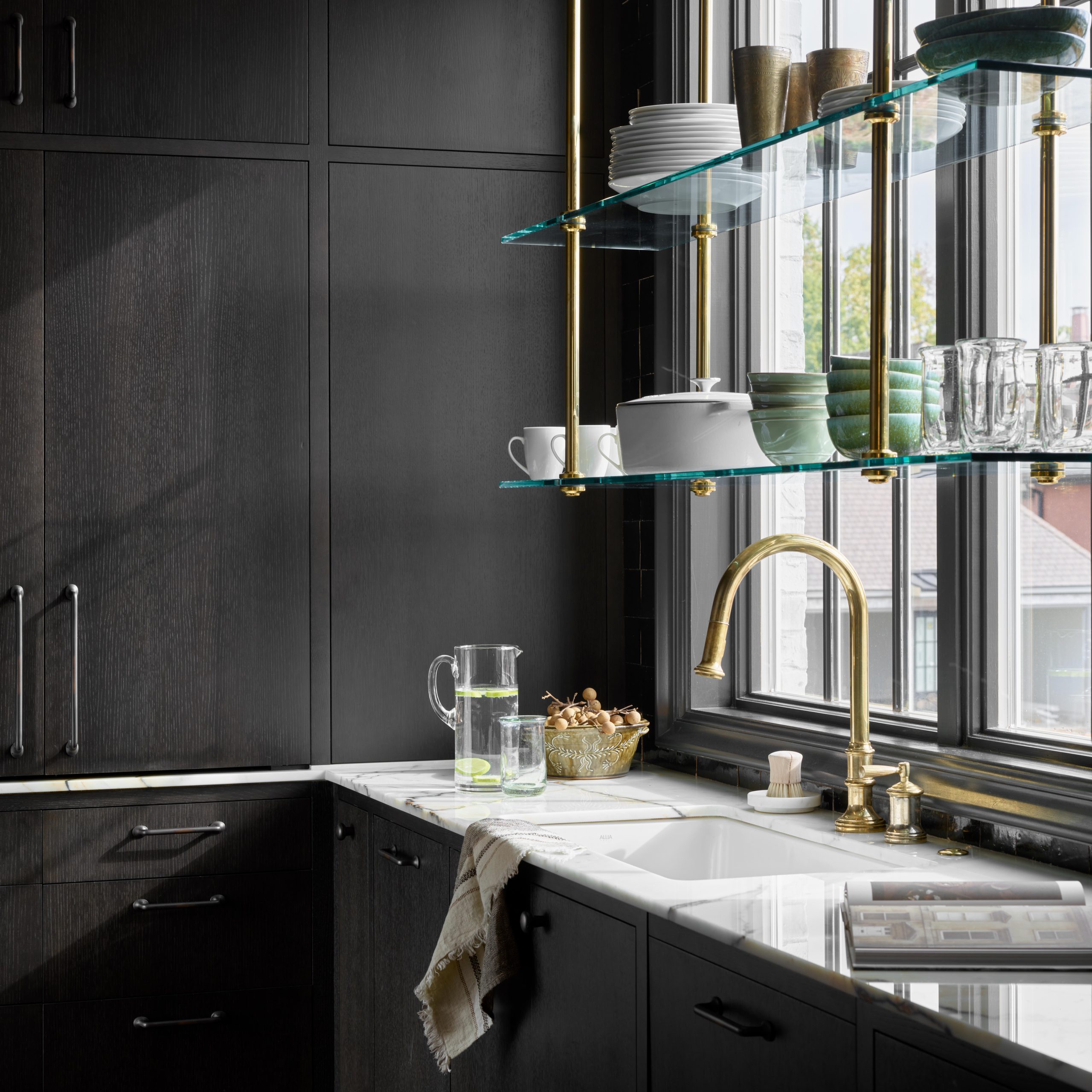 link to split collar shelving