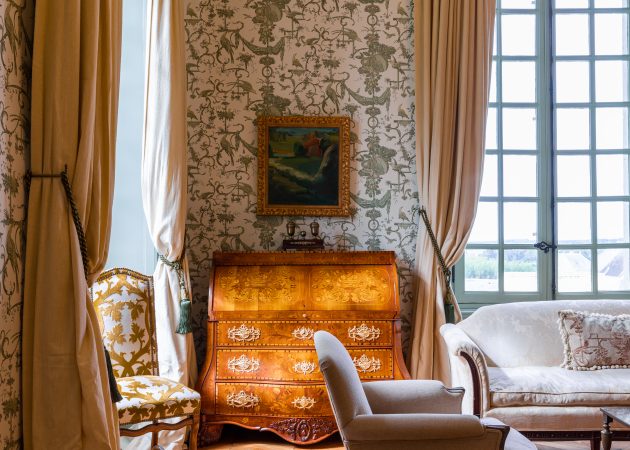 Chateau Living Space